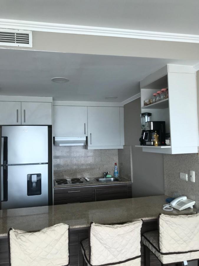 Suites Emporium Guayaquil Exterior foto